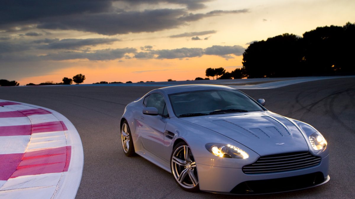 Aston Martin V12 Vantage RS Concept – 2007